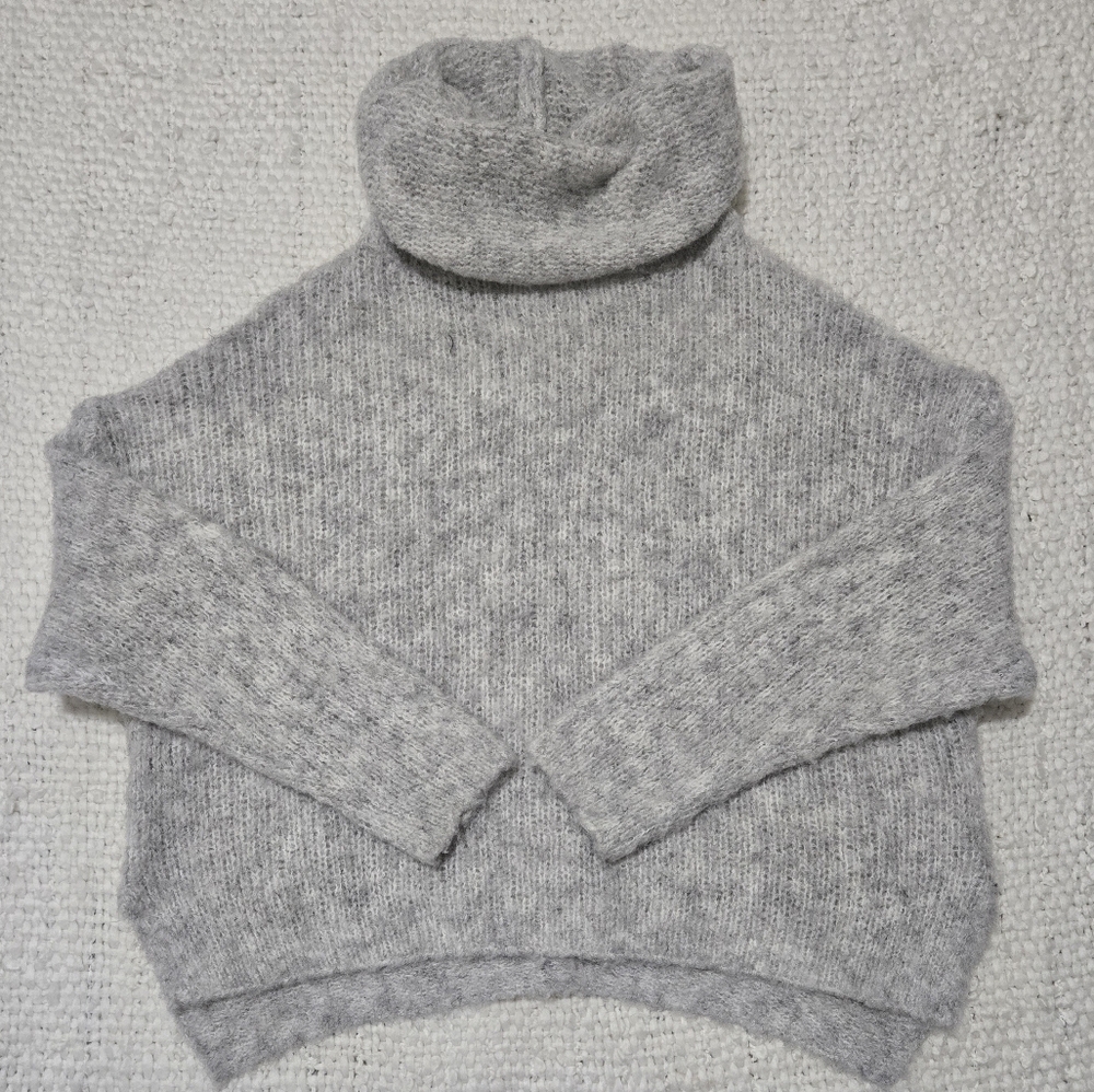DEBUT Cozy Gray Chunky Turtleneck Women's Sweater Size Large - Picture 9 of 15